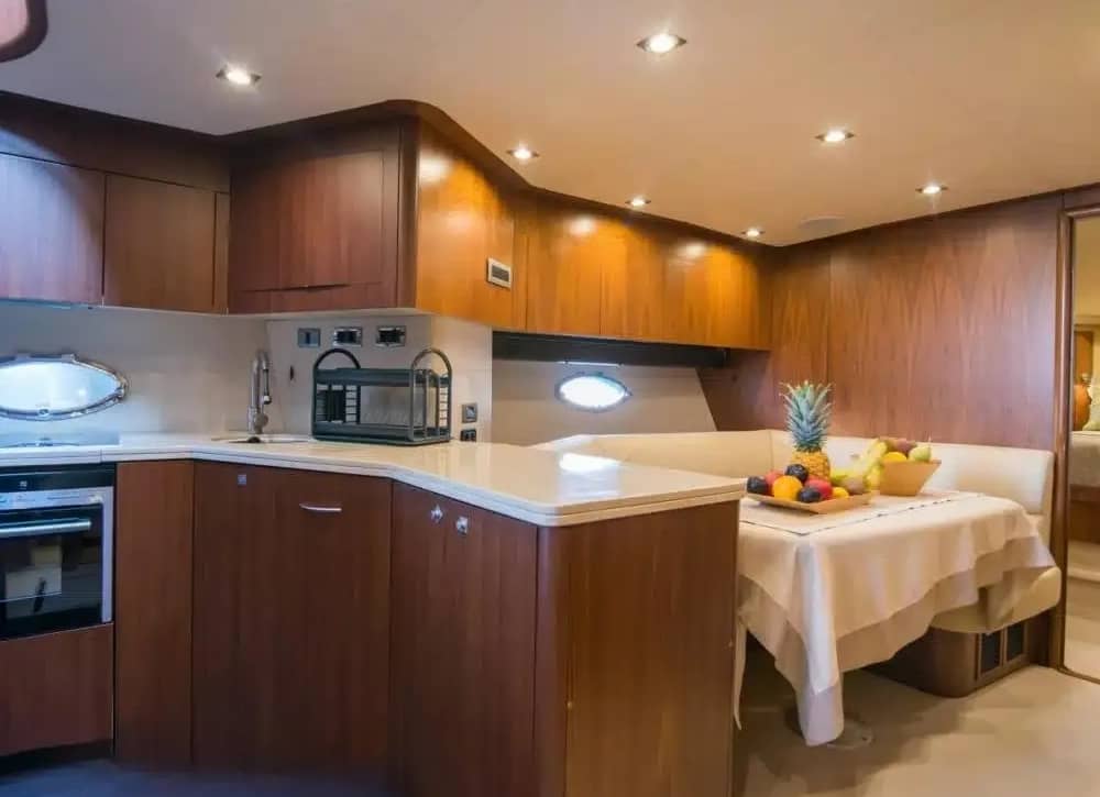 An image of Elentari yacht