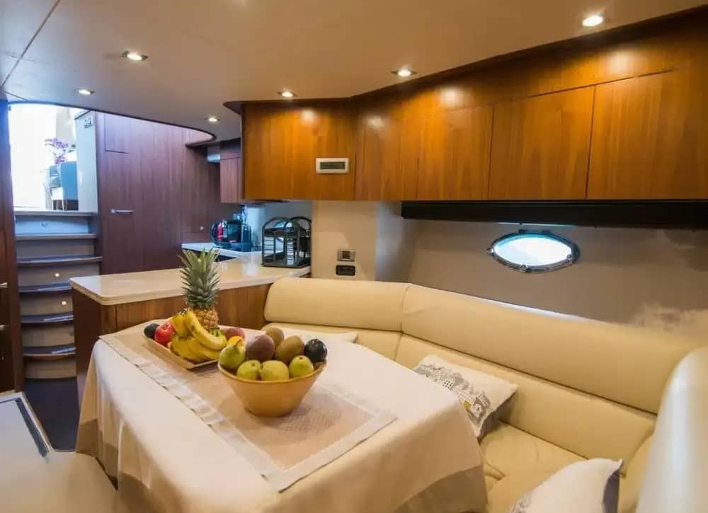 An image of Elentari yacht