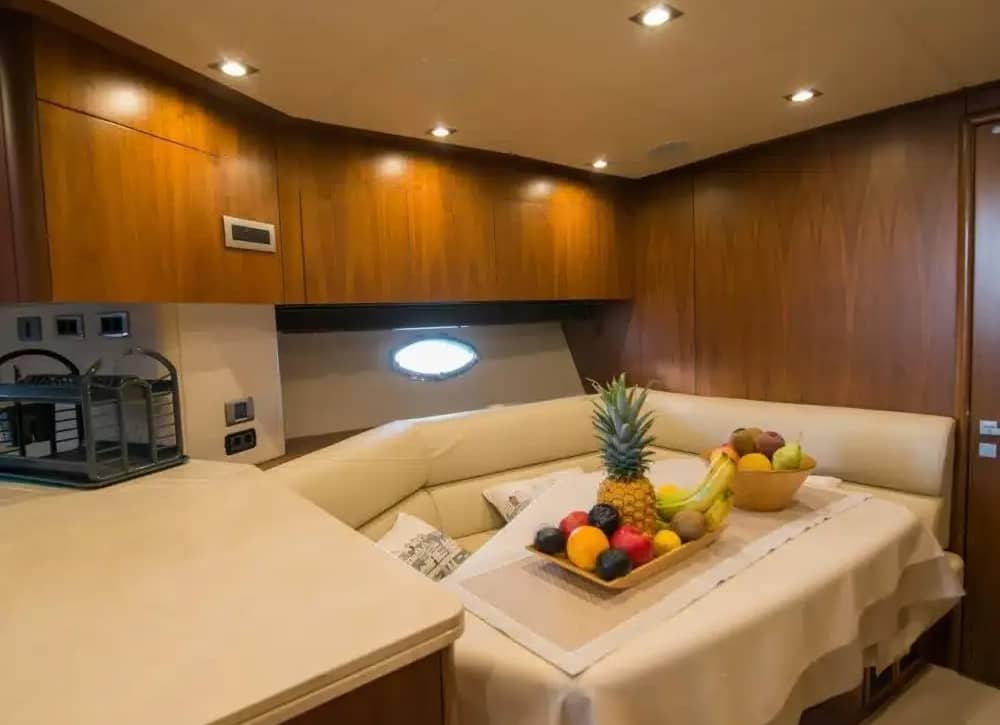 An image of Elentari yacht