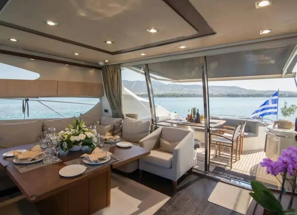 An image of Elentari yacht