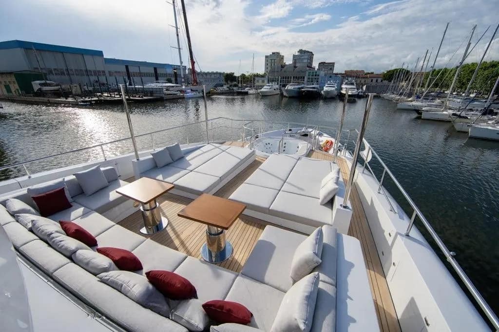 An image of Happy Me yacht