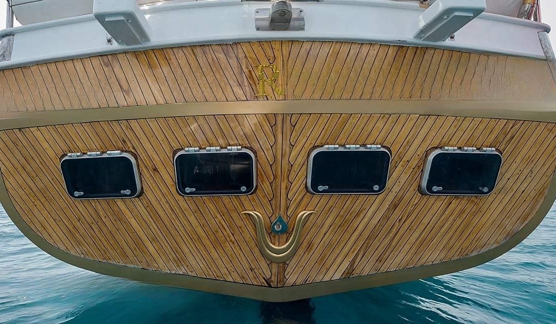 An image of La Reine yacht