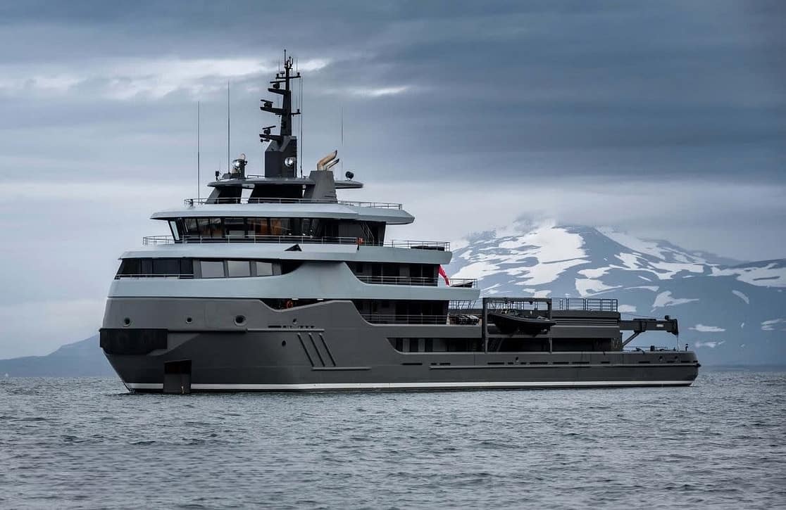 An image of Q yacht