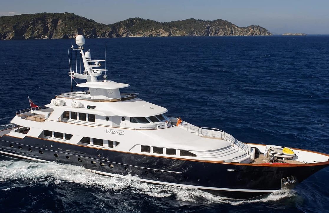 An image of L’albatros yacht