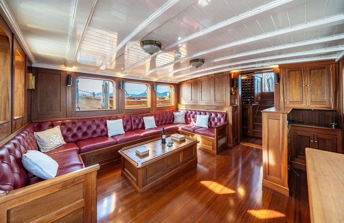 An image of Trinakria yacht