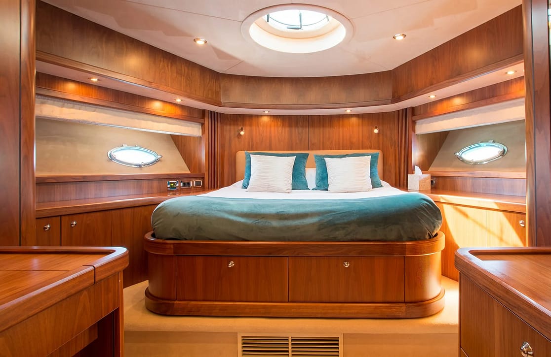 An image of Hooligan Of Cowes yacht