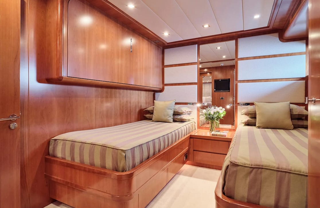 An image of Helios yacht