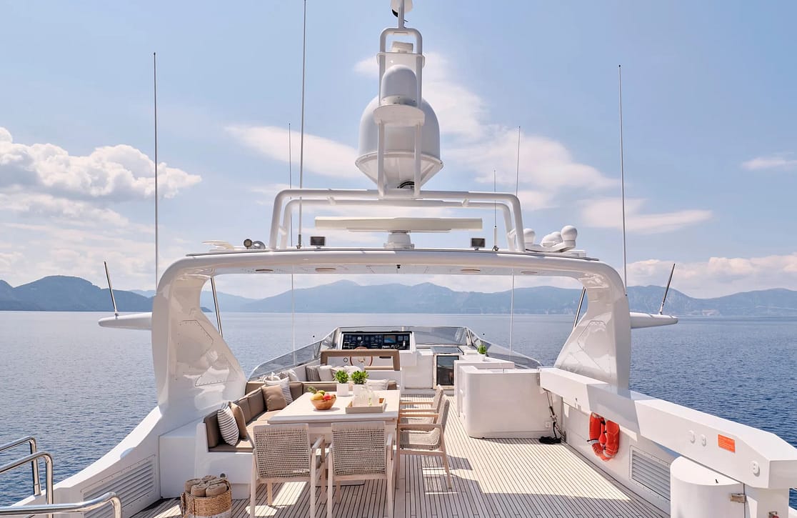 An image of Helios yacht