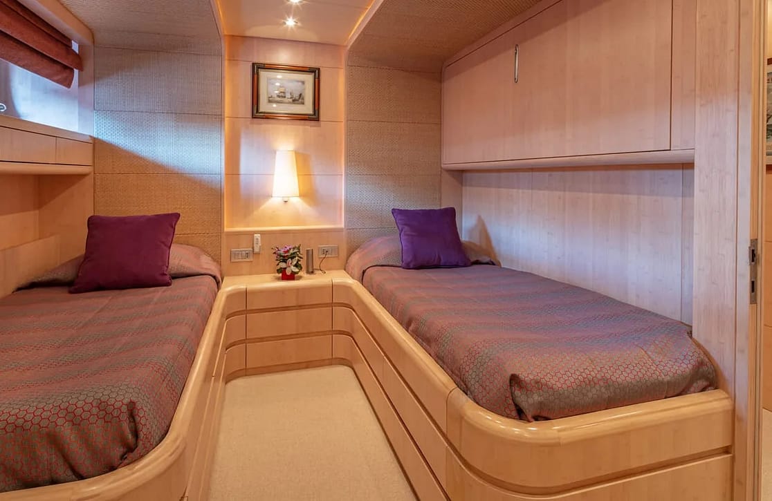 An image of Glaros yacht