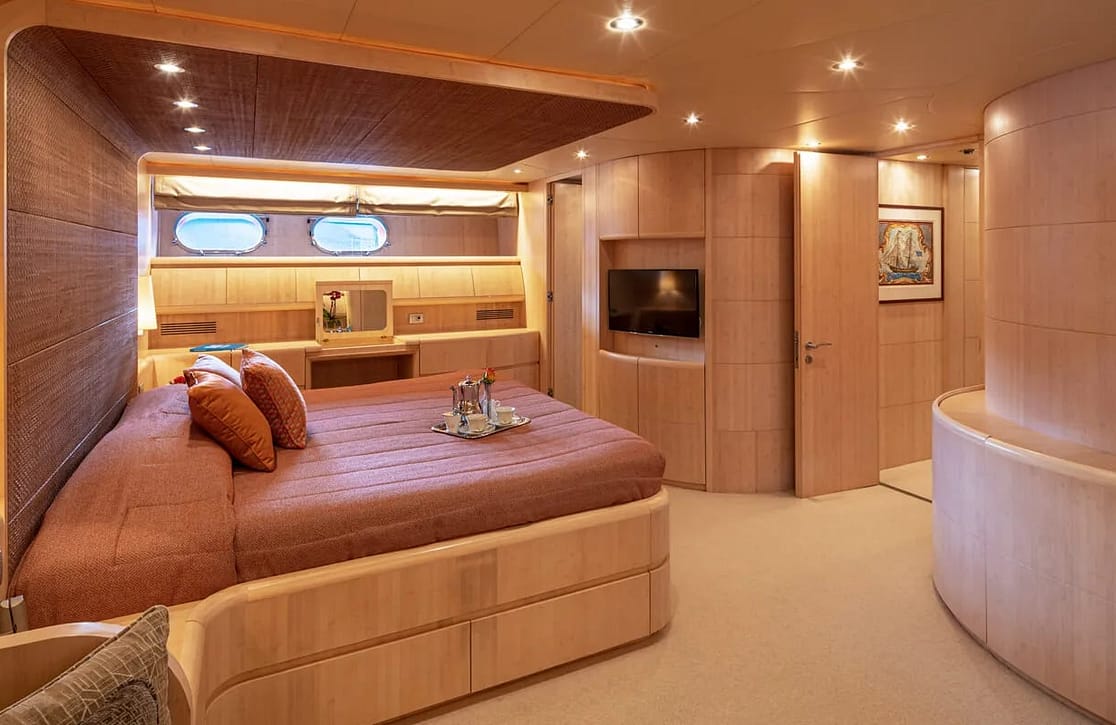 An image of Glaros yacht