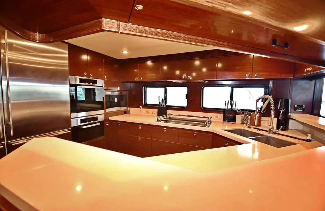 An image of Ammonite yacht