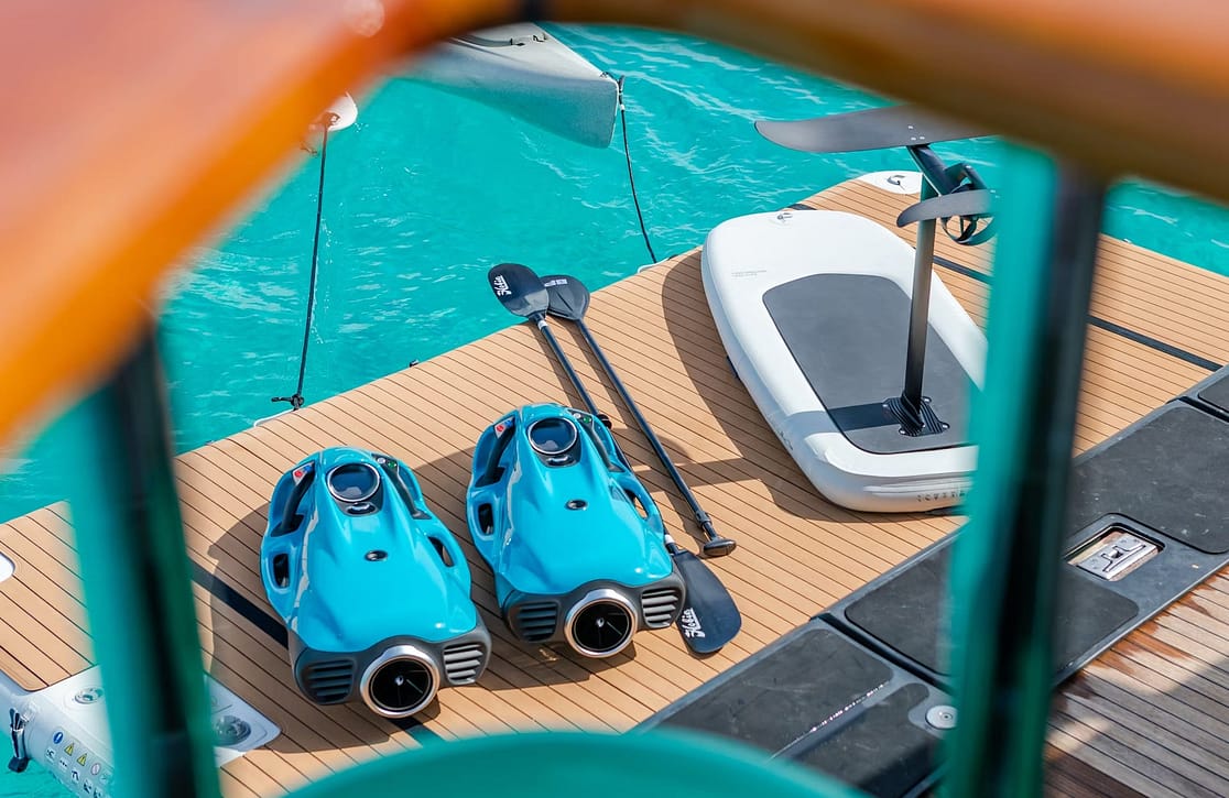 An image of Shadowl yacht