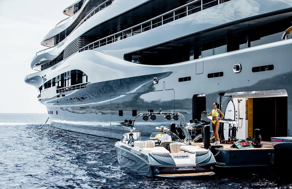 An image of Flying Fox yacht