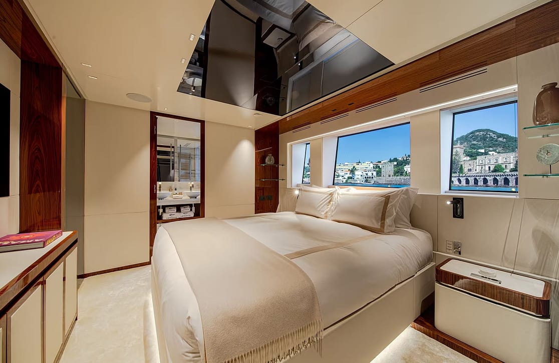 An image of Lafayette yacht
