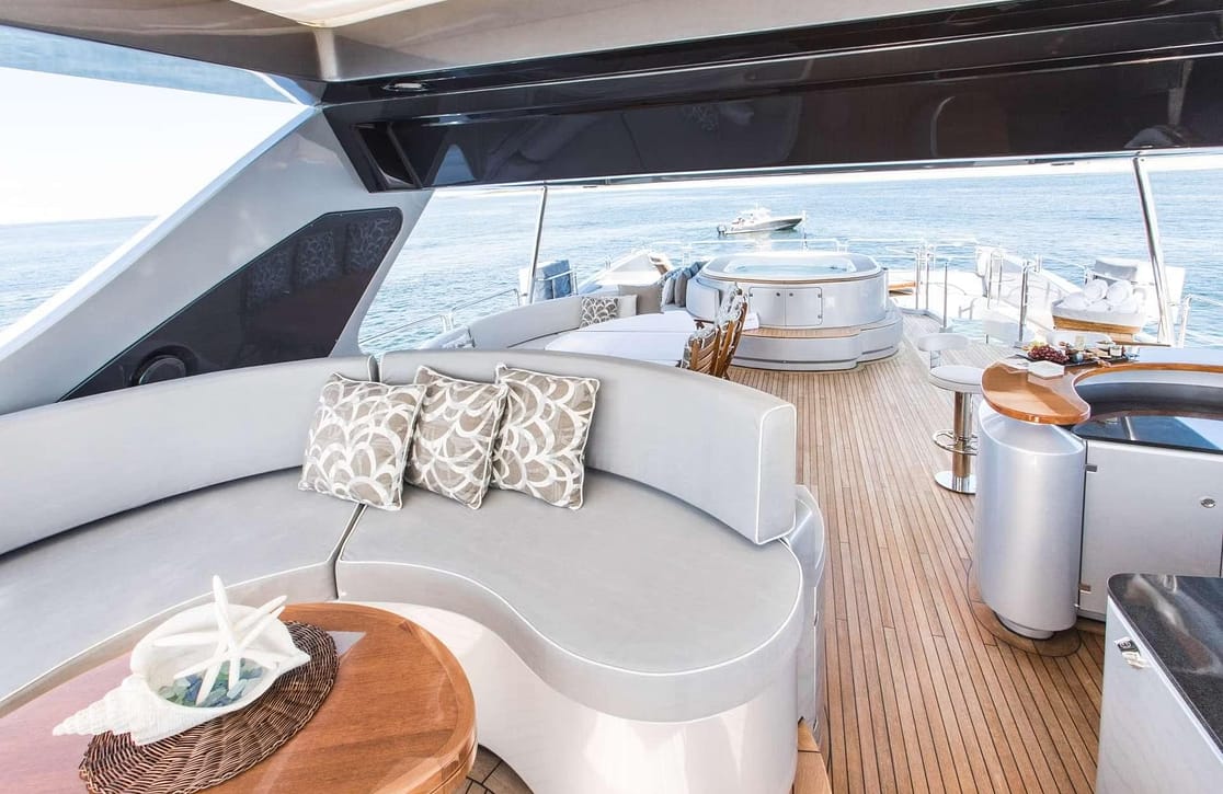 An image of Tail Lights yacht