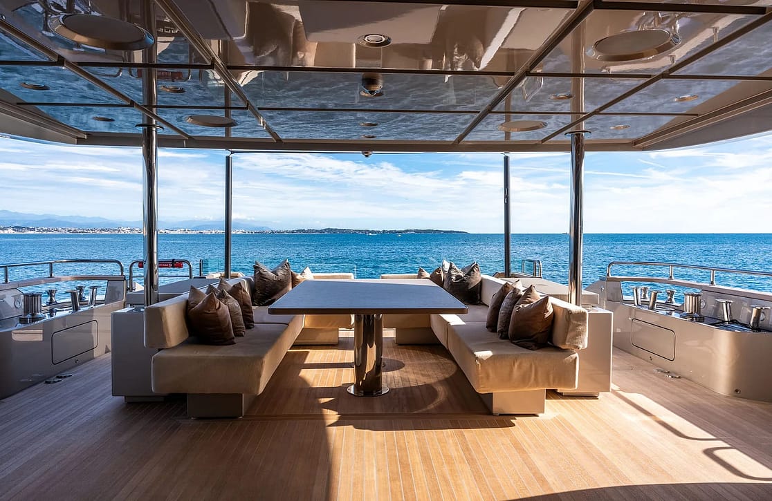 An image of The Palm yacht