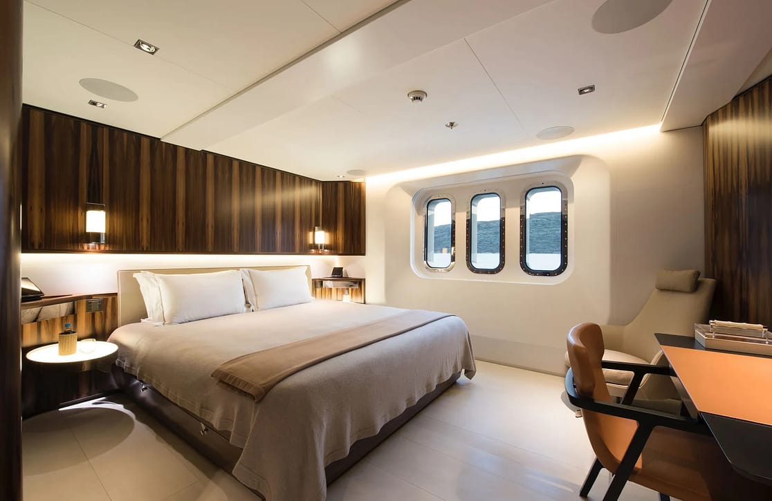 An image of Cloudbreak yacht