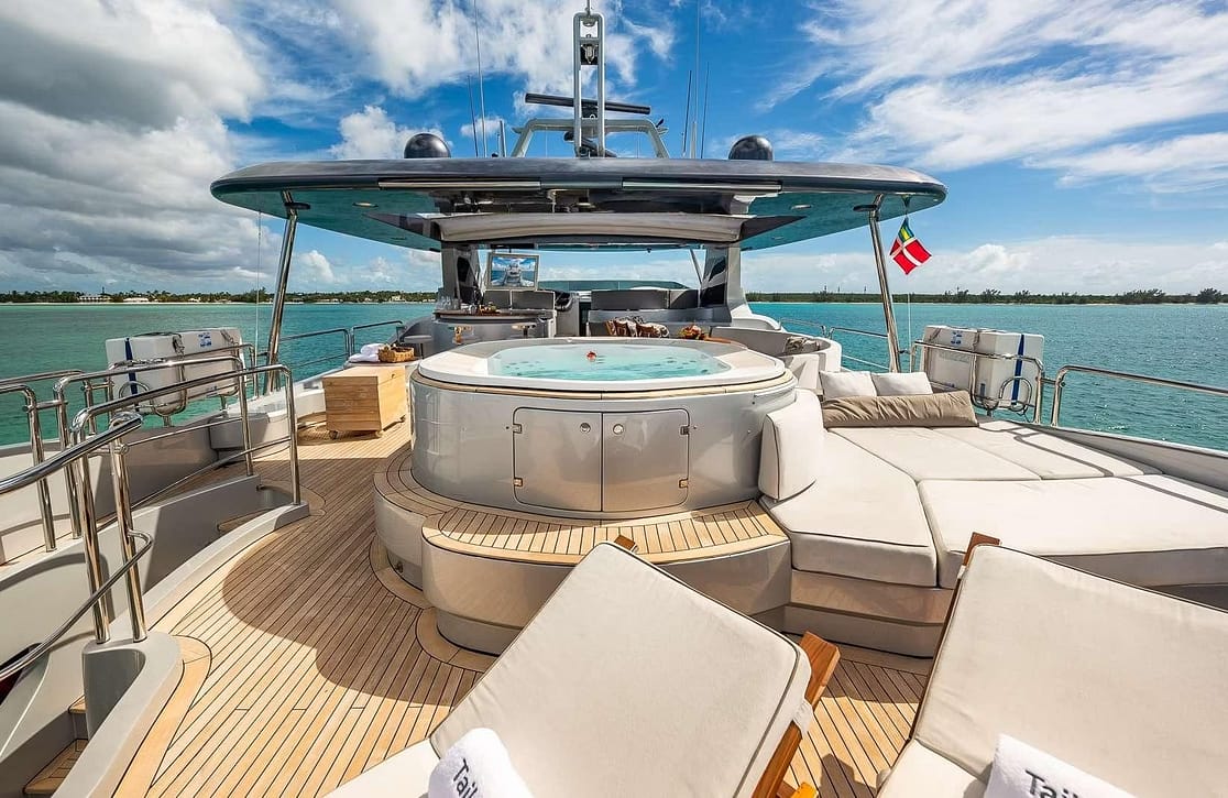 An image of Tail Lights yacht