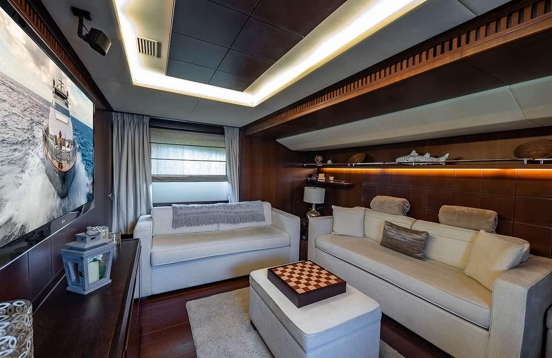 An image of Tail Lights yacht