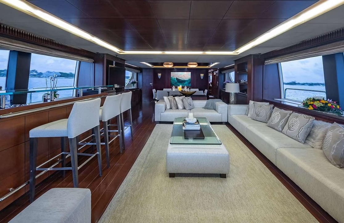 An image of Tail Lights yacht