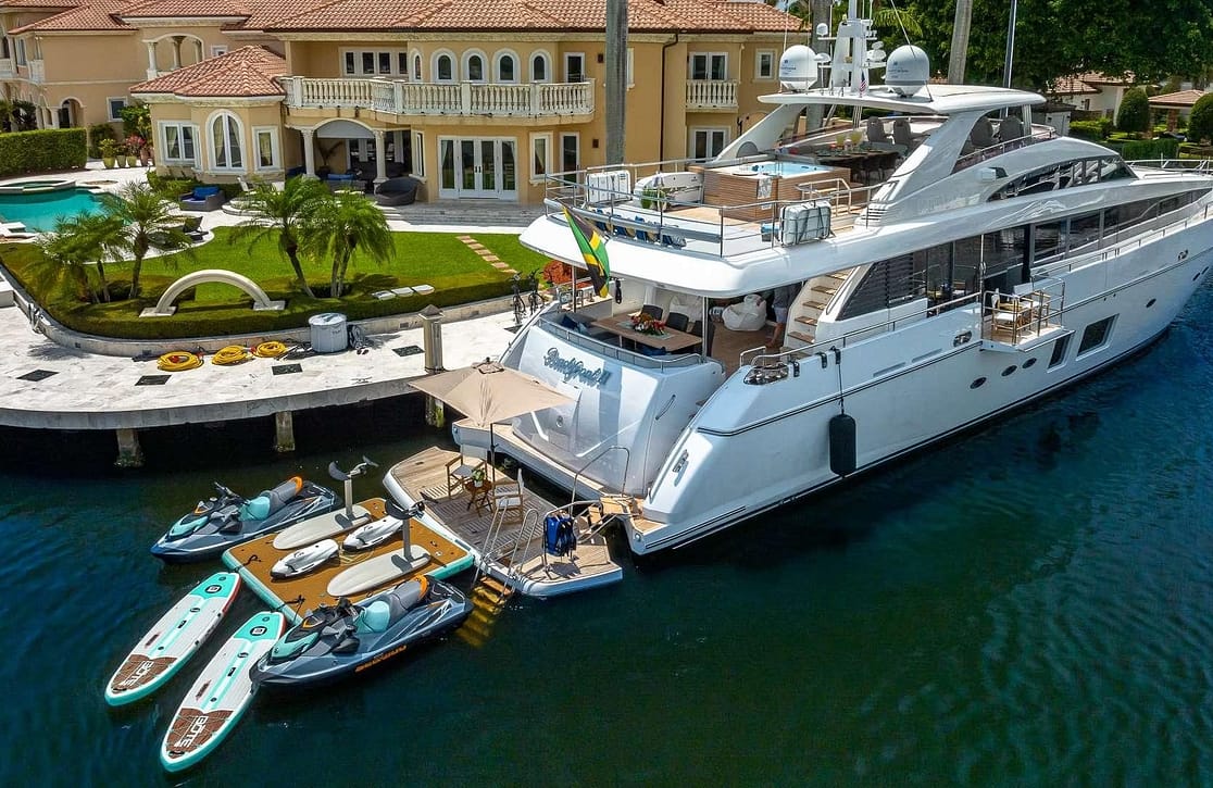 An image of Beachfront II yacht