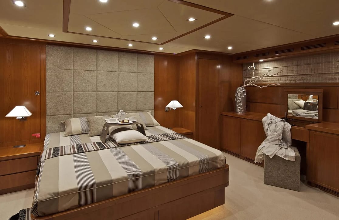 An image of Helios yacht