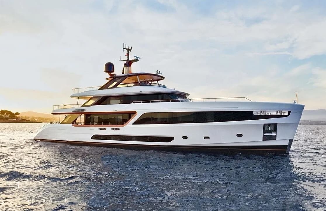 An image of Alluria yacht