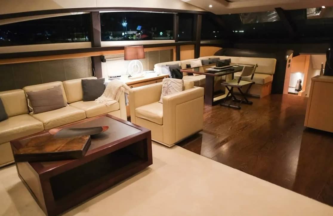An image of Via yacht