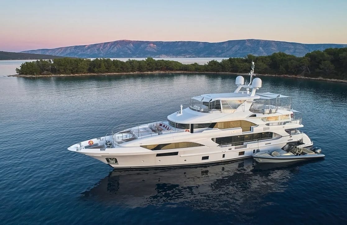 An image of Happy Me yacht