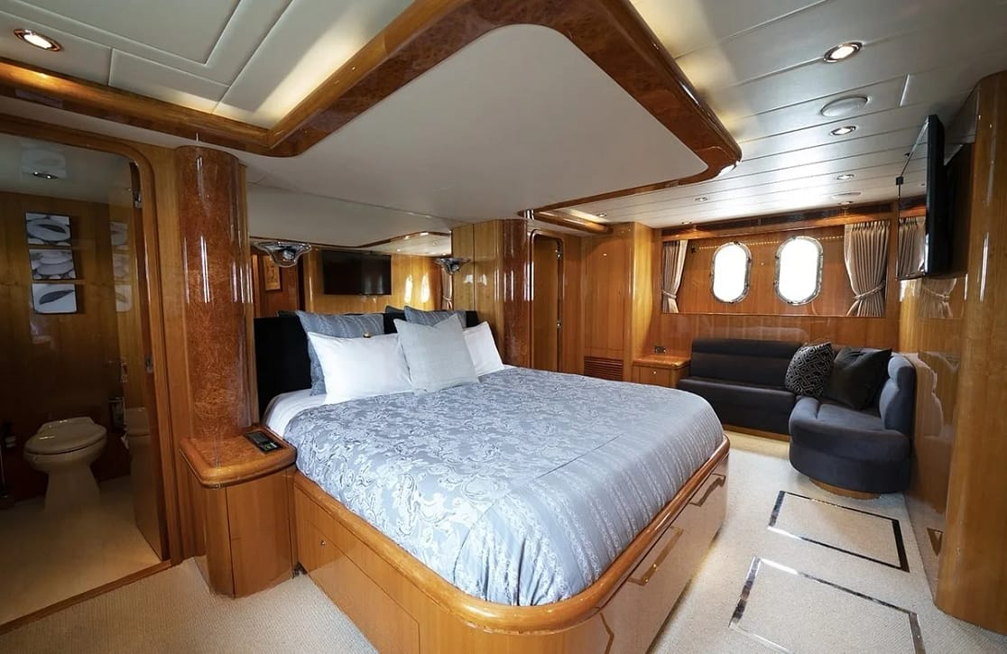 An image of Triple 888 Eight yacht