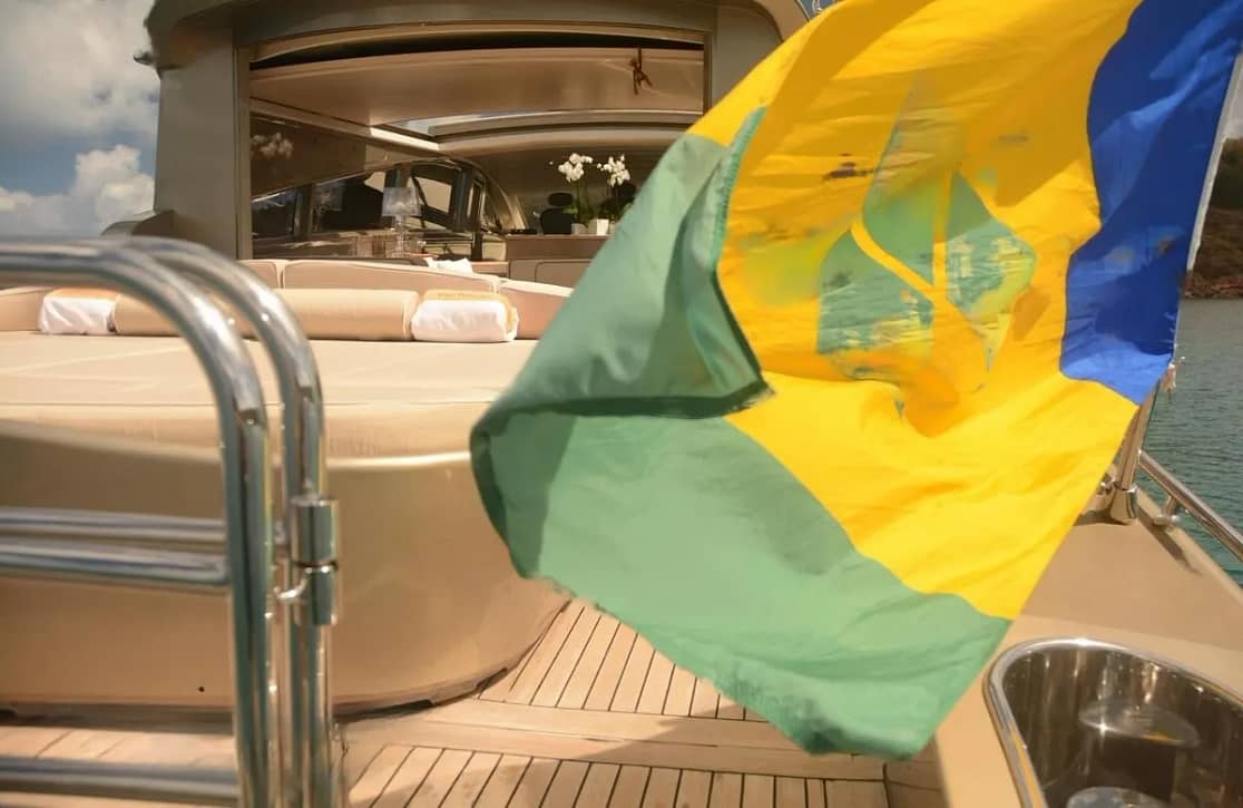 An image of Tender To yacht