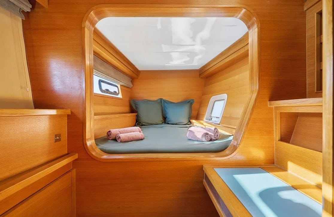 An image of Stadium yacht