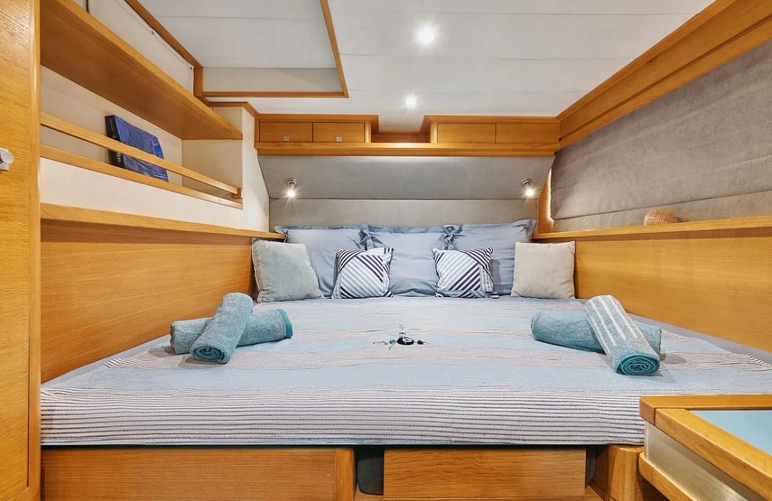 An image of Stadium yacht