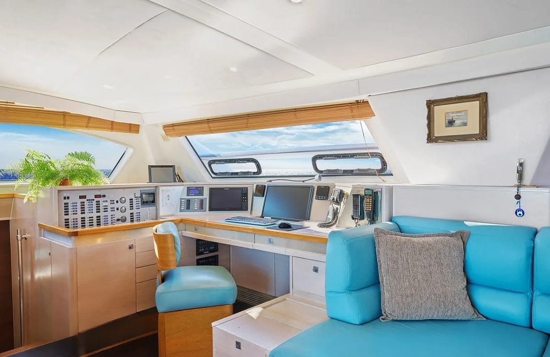 An image of Stadium yacht