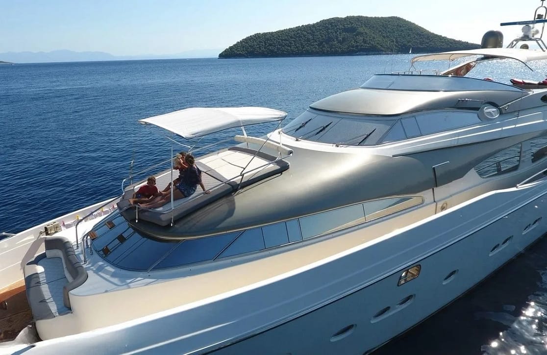 An image of Albator 2 yacht