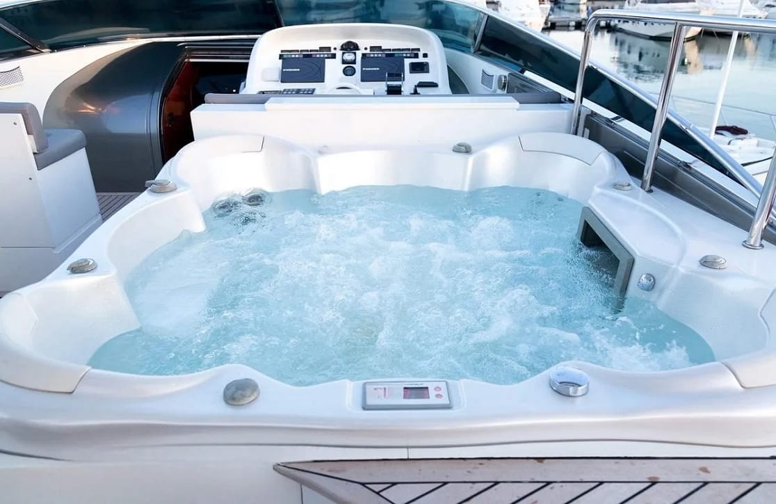 An image of Albator 2 yacht