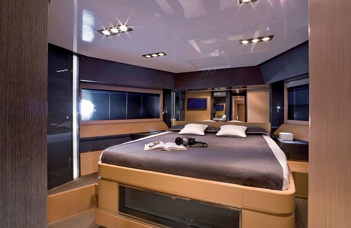 An image of Lady F1 yacht