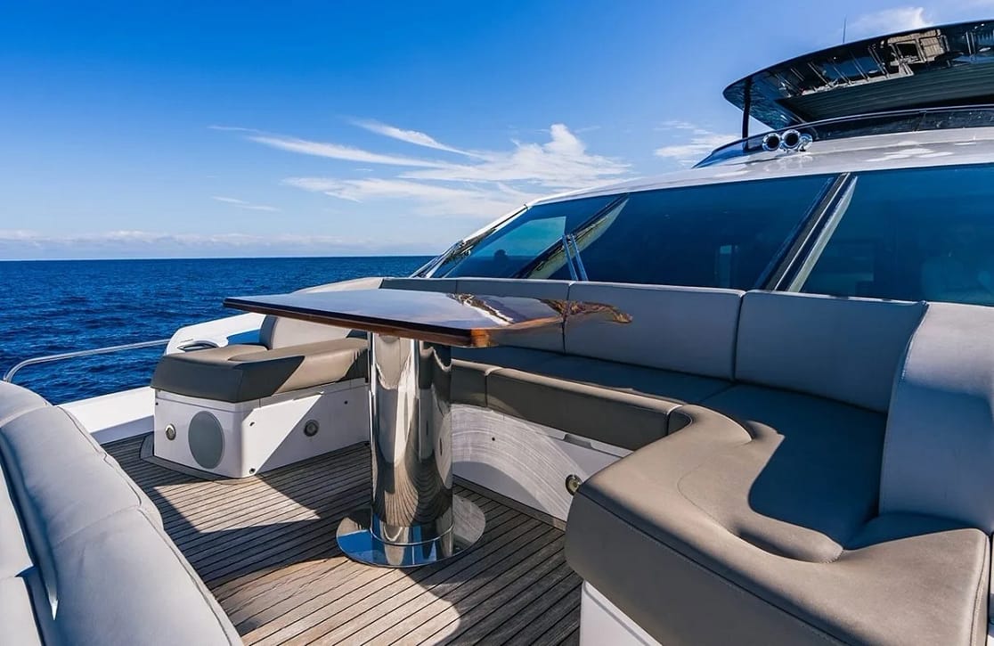 An image of Golden Ours yacht