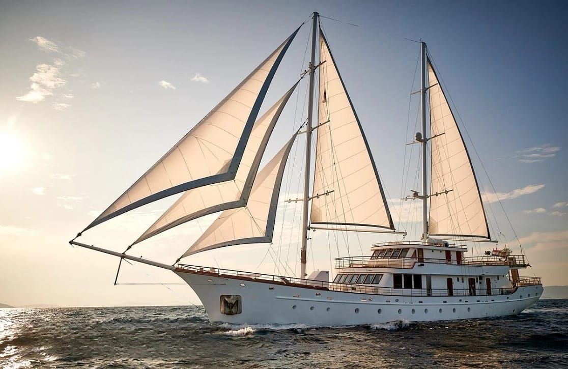 An image of Corsario yacht