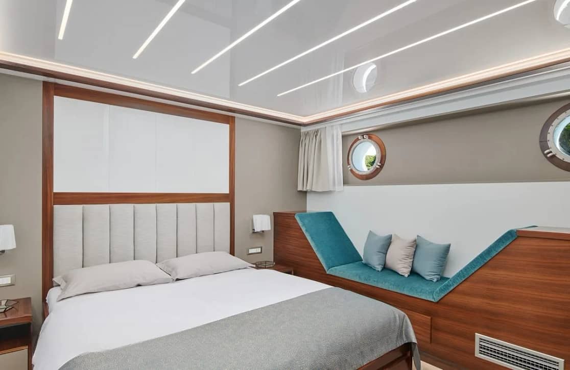 An image of Corsario yacht
