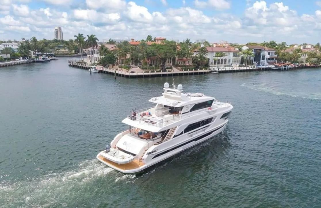 An image of Bella Tu yacht