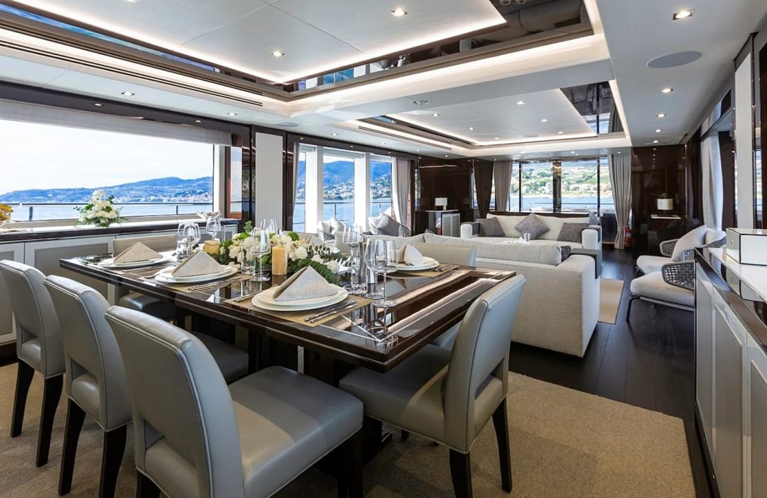 An image of Legende yacht
