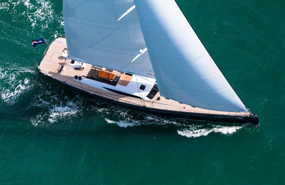 An image of Inukshuk yacht