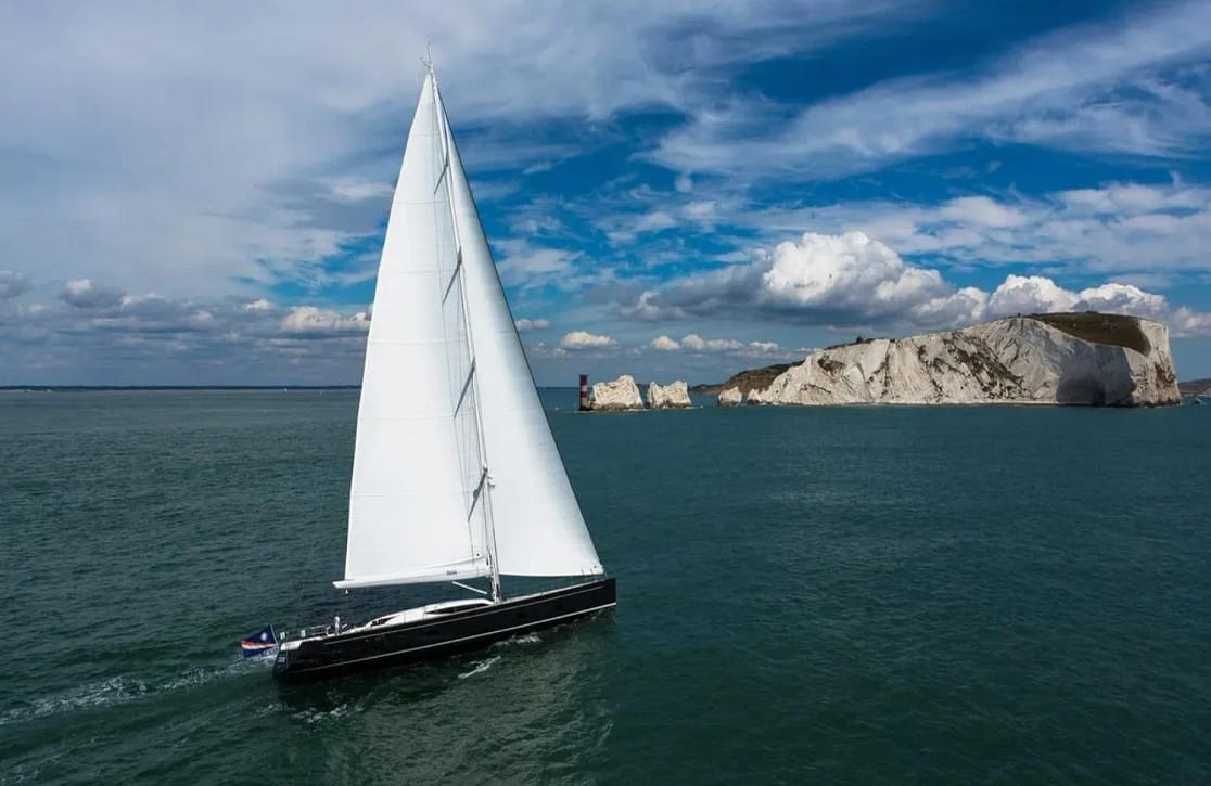 An image of Inukshuk yacht