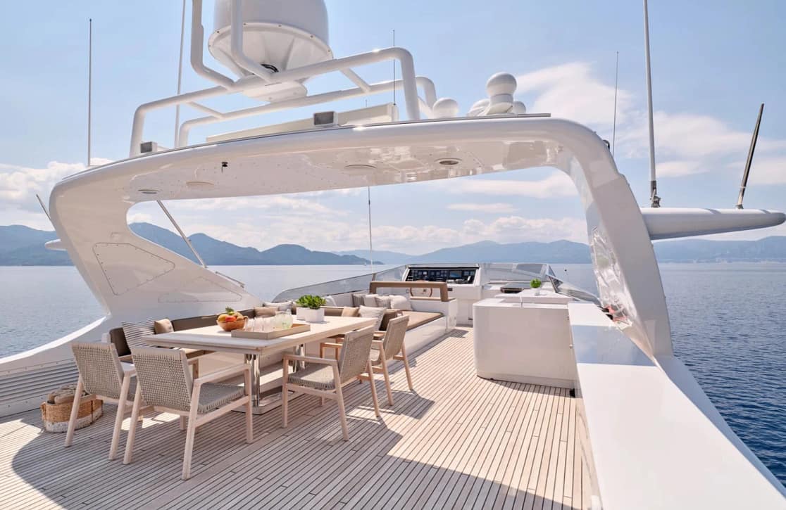An image of Helios yacht