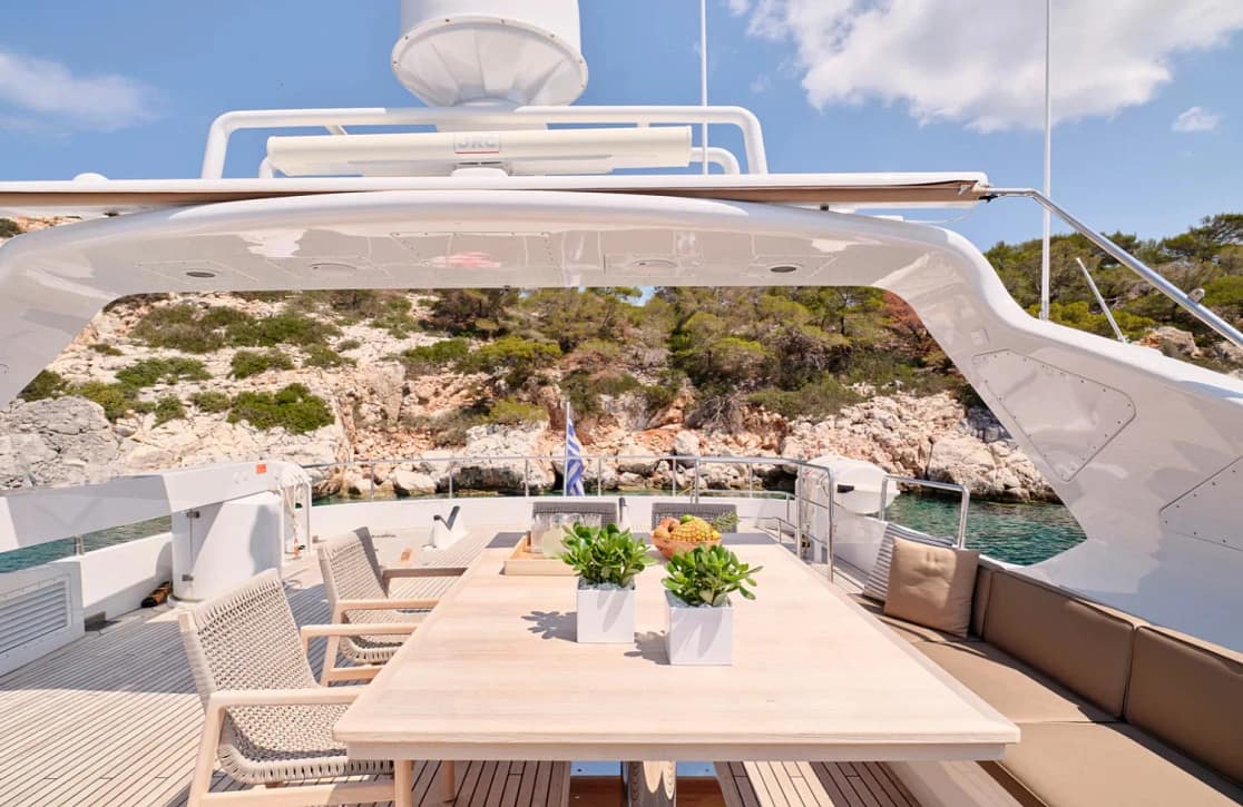 An image of Helios yacht