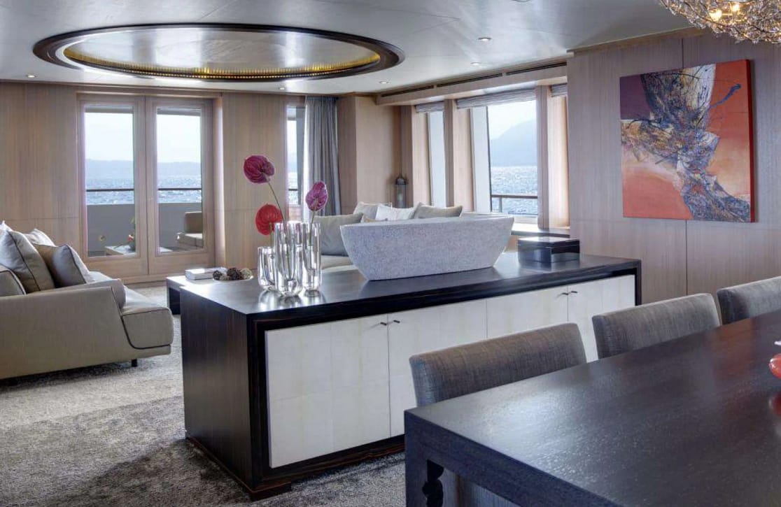 An image of Go yacht