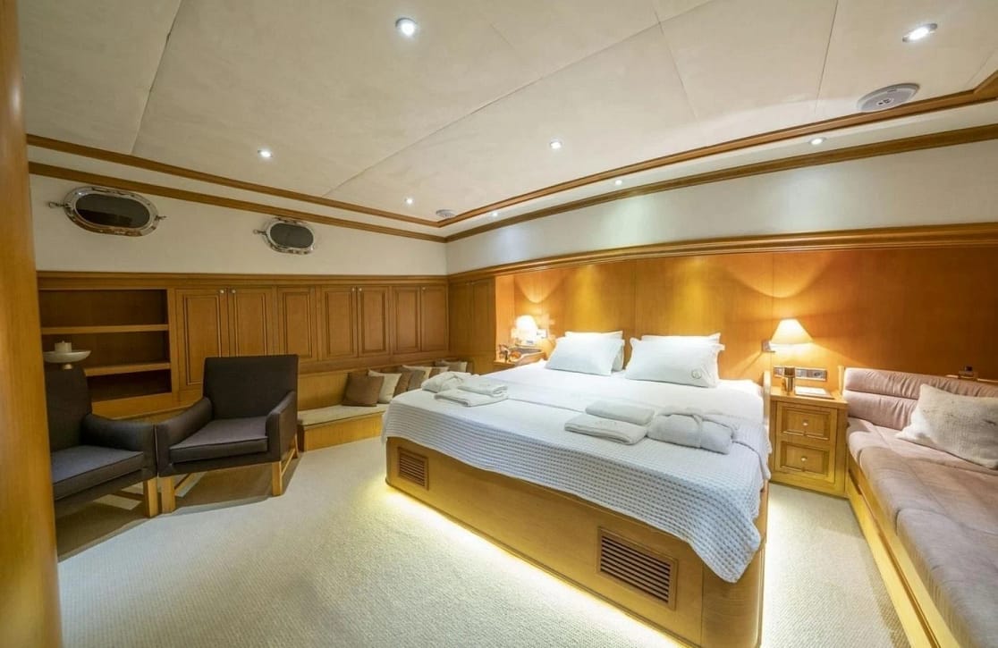 An image of Babylon yacht