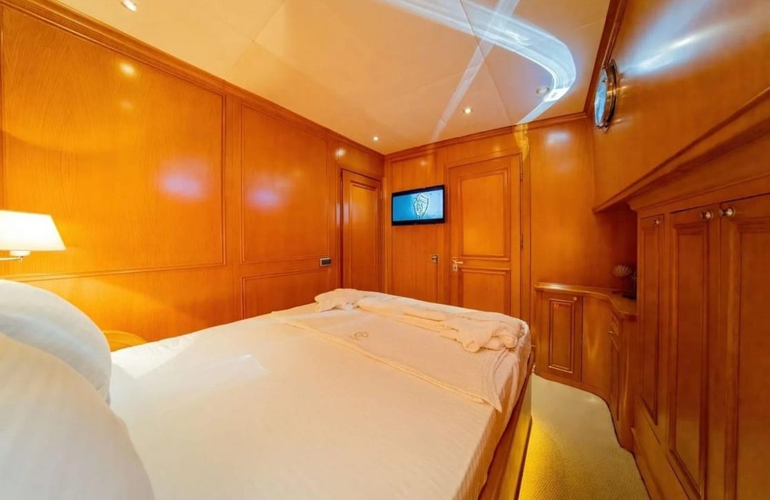 An image of Babylon yacht