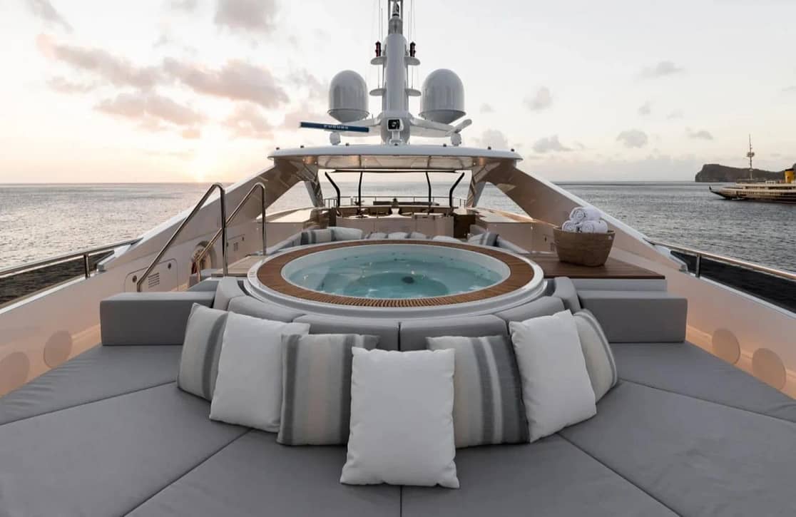 An image of Laurentia yacht